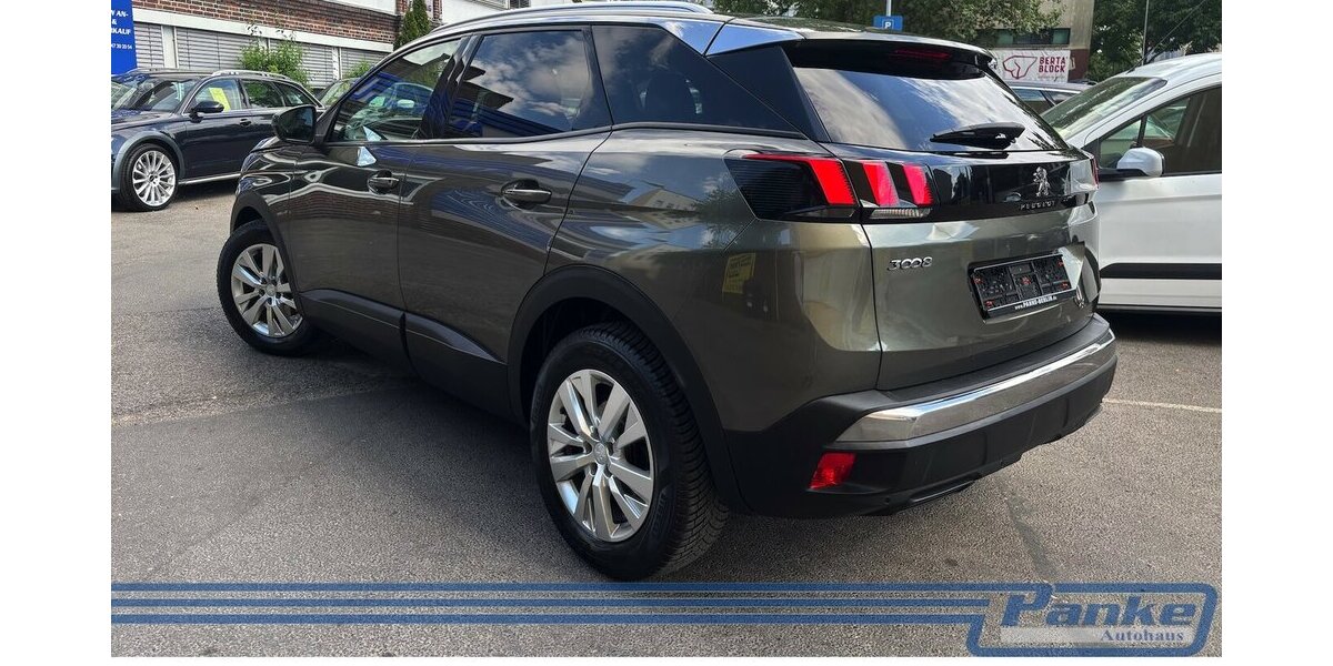 Peugeot 3008 1.2 130*Pano*NAV*SHZ*Termpo*Dig.Cockpit* 98.002 km 12.990 &euro; Berlin 13187