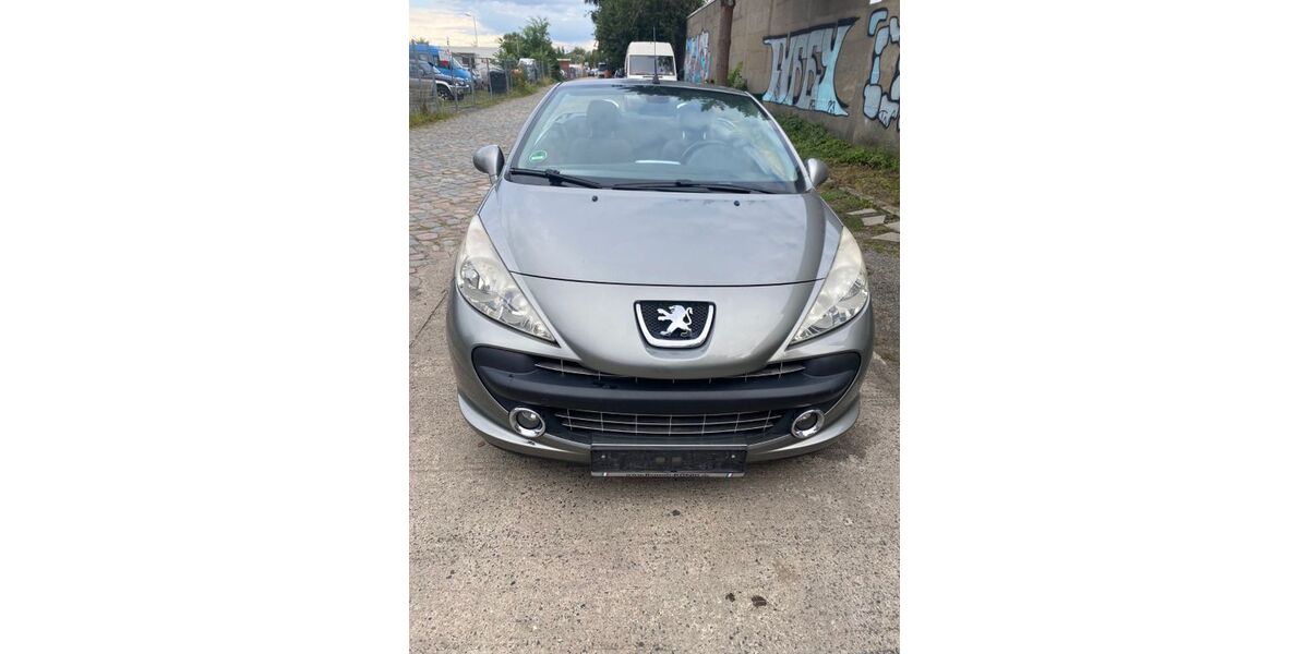 Peugeot 207 114.000 km 2.999 &euro; Berlin 13055