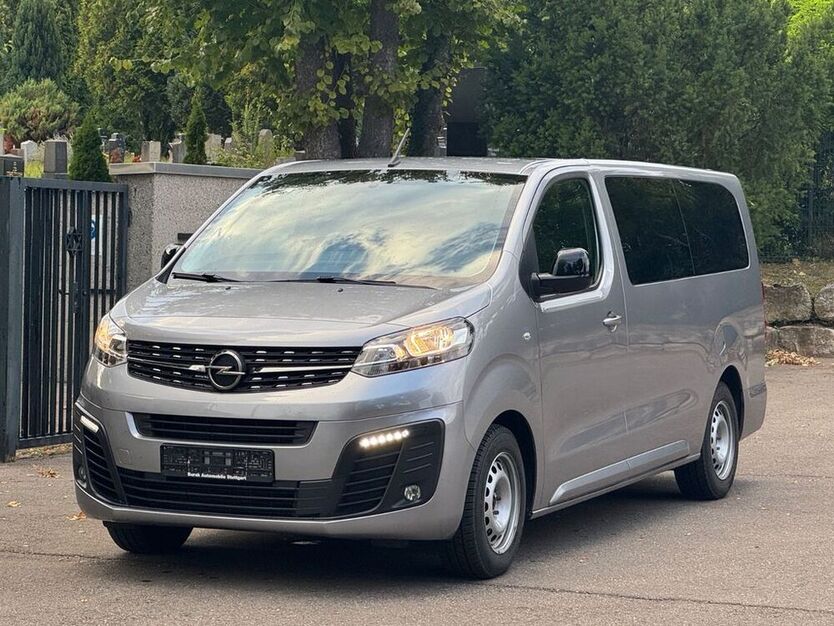 Zafira Life