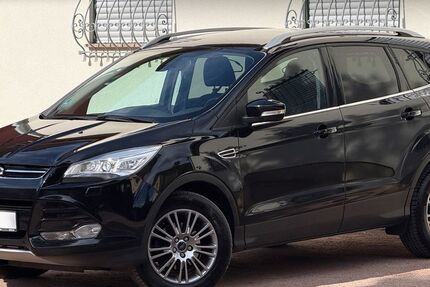 Ford Kuga 130.000 km 8.700 &euro; Radebeul/Dresden 01445