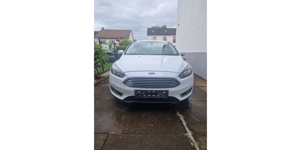 Ford Focus 94.000 km 7.999 &euro; Völklingen 66333