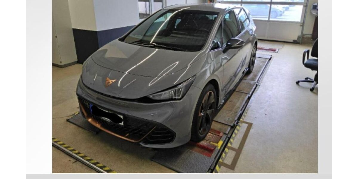 Cupra Born 20.000 km 26.440 &euro; Dessau-Roßlau 06842