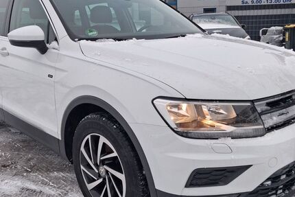 VW Tiguan 105.000 km 19.850 &euro; Upgant- Schott 26529