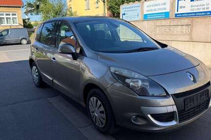 Renault Scenic 132.000 km 2.999 &euro; Dresden 01257