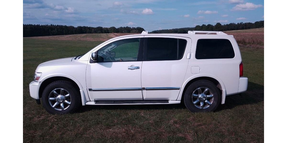 INFINITI QX56 170.000 km 7.500 &euro; Großnaundorf 01936