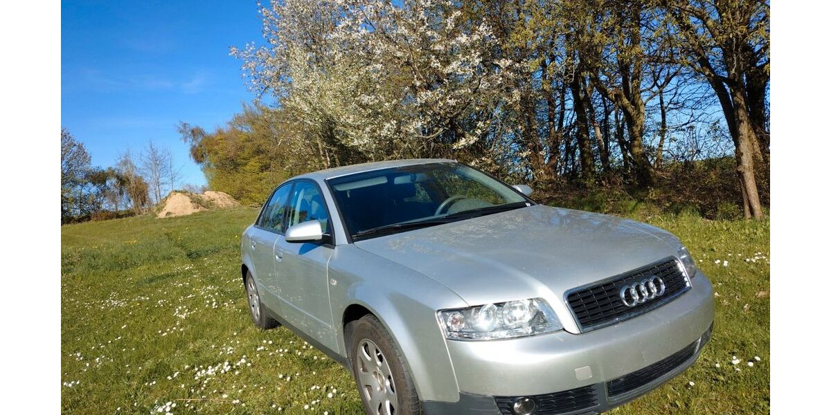 Audi A4 223.000 km 1.800 &euro; Regensburg 93047