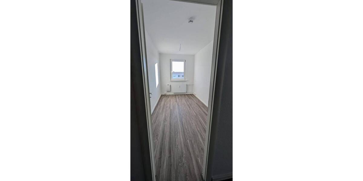 Top renovierte 3-Raum-Wohnung 3 zimmer