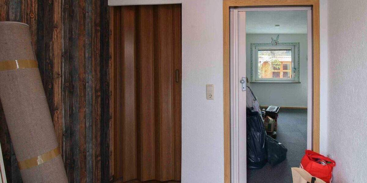 Reihenmittelhaus Zwickau Schedewitz - 3 Zimmer, 80 m&sup2;, 79.500&euro; | Angebot:25879236