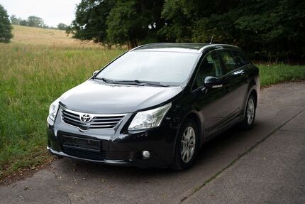 Toyota Avensis 206.000 km 4.450 &euro; Berlin 12059