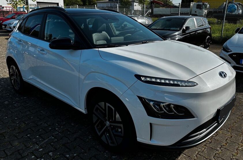 Hyundai KONA 9.260 km 36.000 € Laufenburg 79725