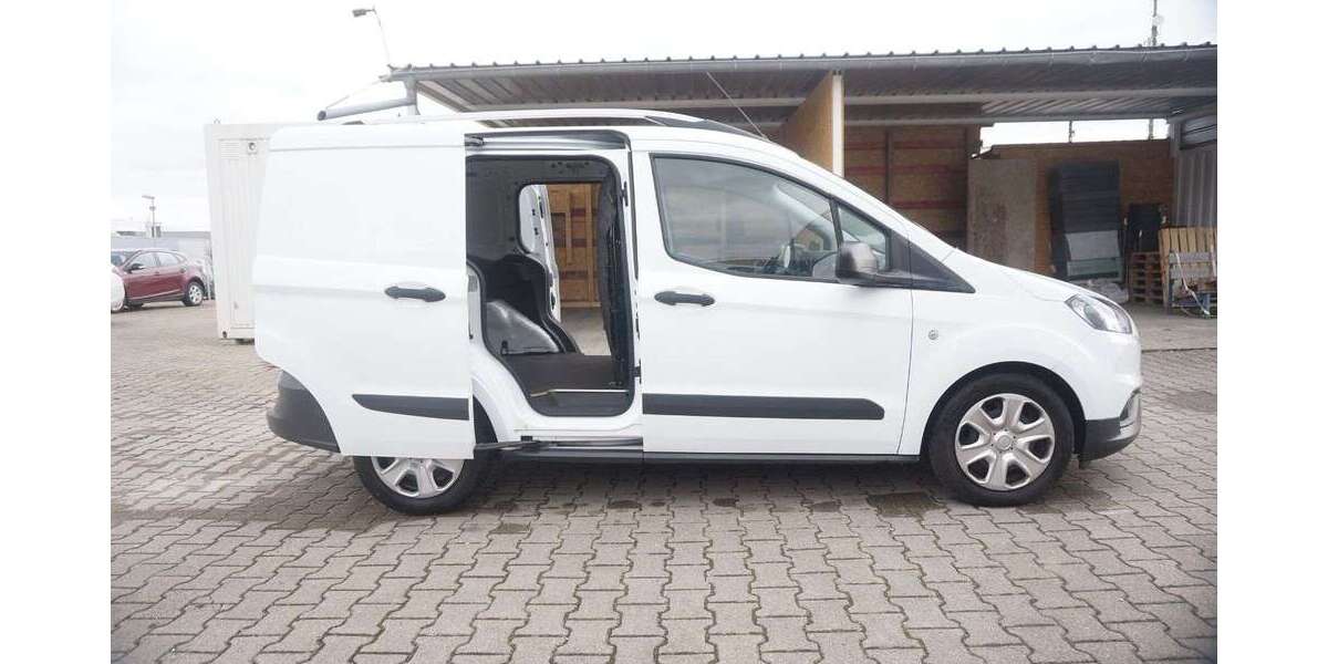 Ford Transit Courier 78.121 km 9.950 &euro; Nufringen 71154