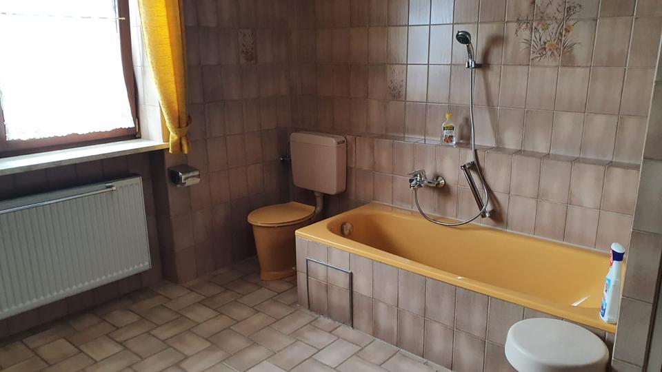 Doppelhaushälfte Emmerting - 7 Zimmer, 195 m&sup2;, 440.000&euro; | Angebot:26815878