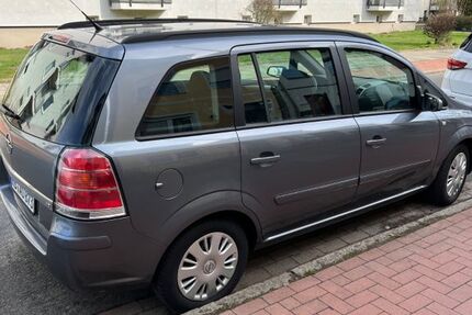 Opel Zafira 204.000 km 2.200 &euro; Bremen 28237