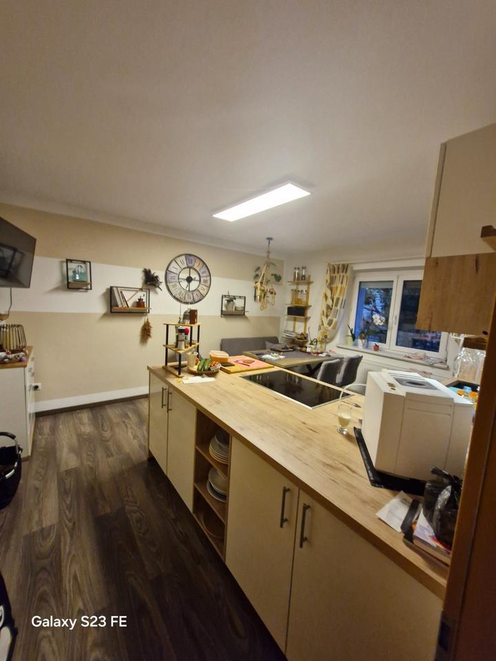 4Zimmer Whg mit Balkon,Auerbach ruhige Lage,im Doppelhaus