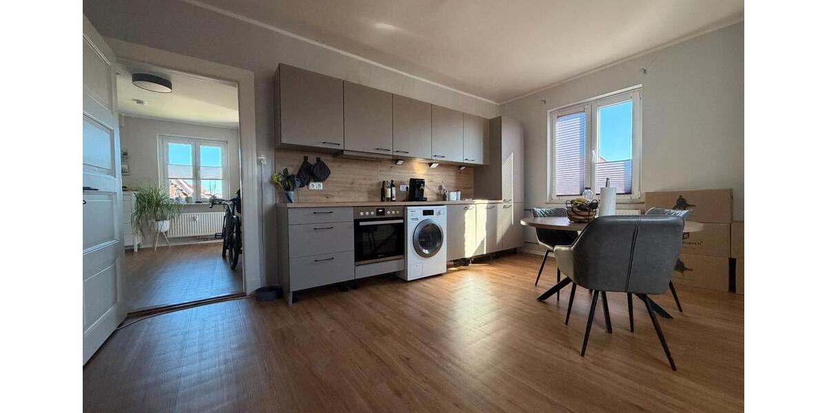 Dachgeschoßwohnung Lensahn - 6 Zimmer, 160 m&sup2;, 1.750&euro; | Angebot:26251109