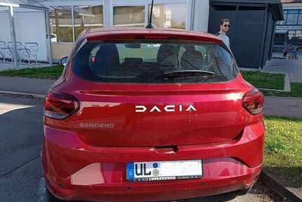 Dacia Sandero 13.500 km 14.750 € Langenau 89129