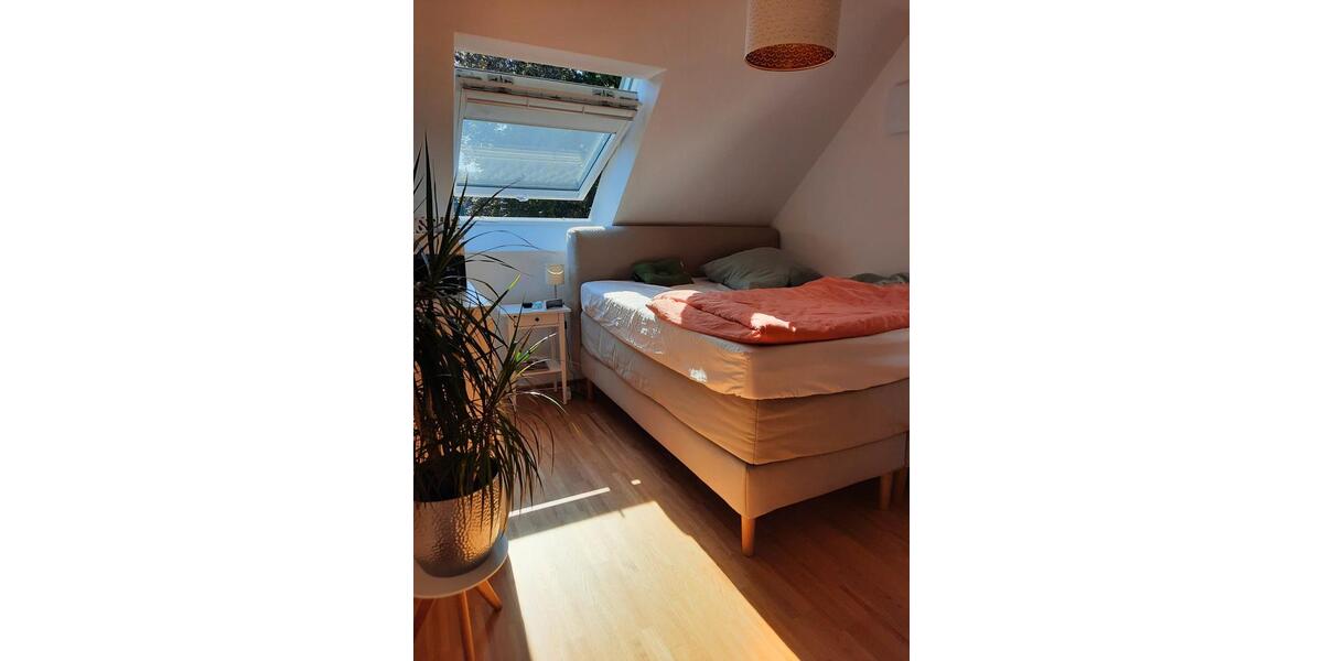 Dachgeschoßwohnung Augsburg Haunstetten-Siebenbrunn - 3 Zimmer, 78 m&sup2;, 455.000&euro; | Angebot:26517119