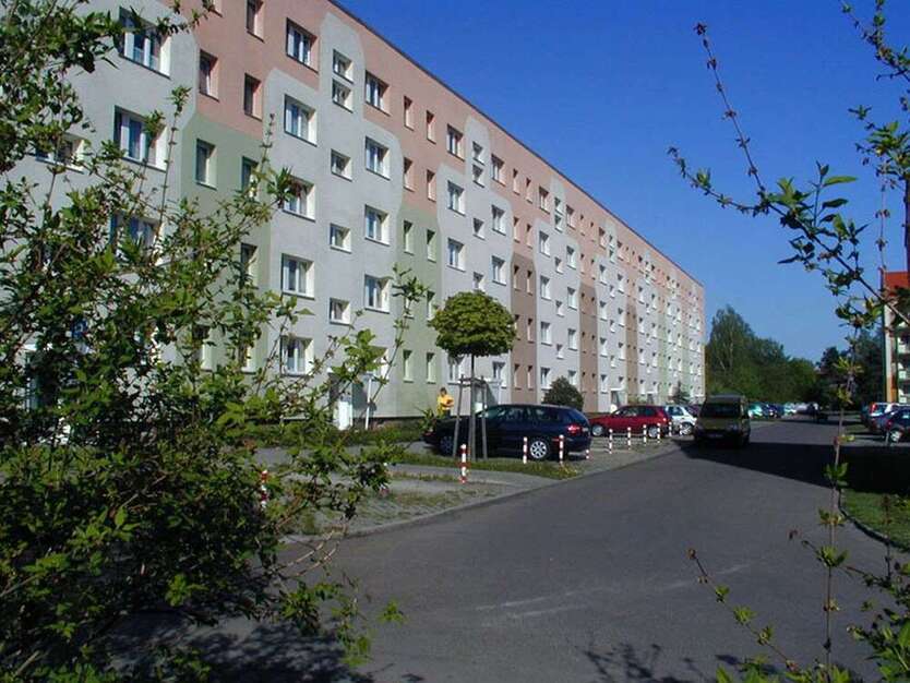 Wohnung zum Mieten in Schwarzheide 325 € 60 m²
