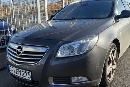 Opel Insignia 98.000 km 4.990 &euro; MÖGLINGEN 71696