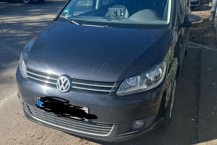 VW Touran 122.500 km 9.200 &euro; Thannhausen 86470