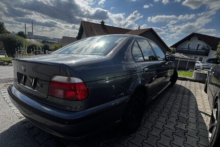 BMW 523 190.000 km 2.800 € Hofkirchen 94544