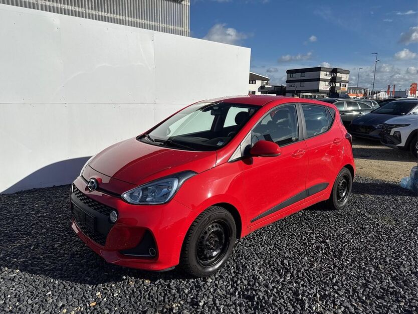 Hyundai i10 64.000 km 11.990 € Mülheim Kärlich bei Koblenz 56218