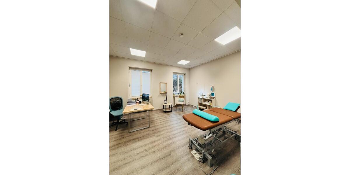 Etagenwohnung Neunkirchen - 6 Zimmer, 158 m&sup2;, 240.000&euro; | Angebot:26829371