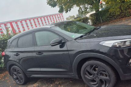 Hyundai TUCSON 131.500 km 14.999 &euro; Bad Segeberg 23795