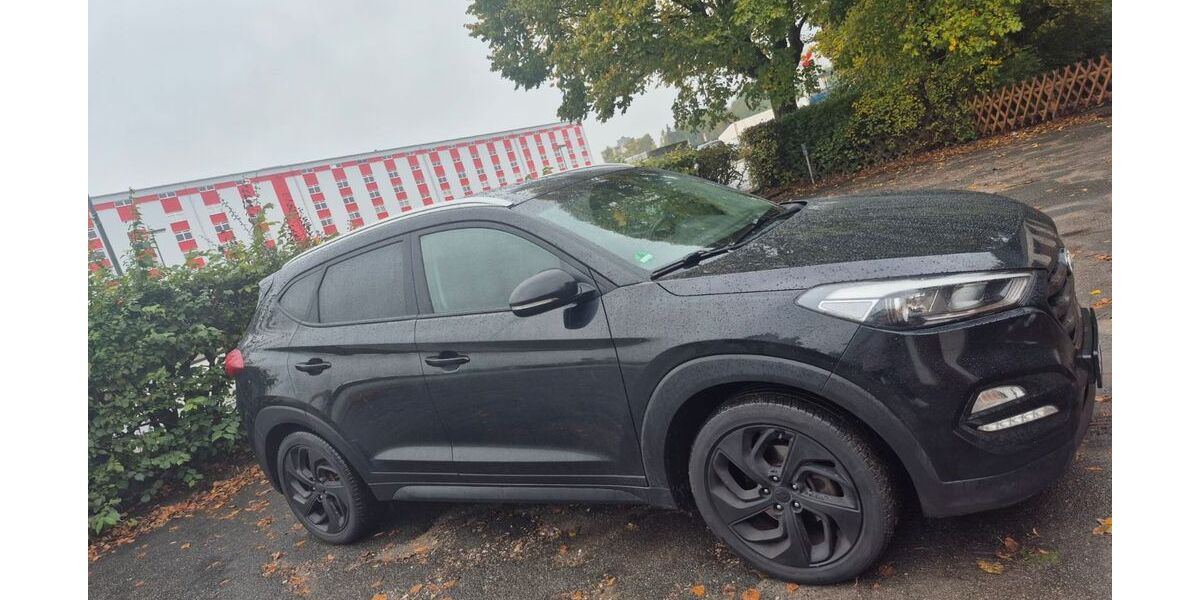 Hyundai TUCSON 132.000 km 13.999 &euro; Bad Segeberg 23795
