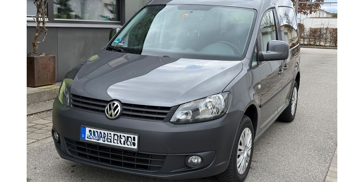 VW Caddy 97.000 km 17.400 &euro; Poing 85586