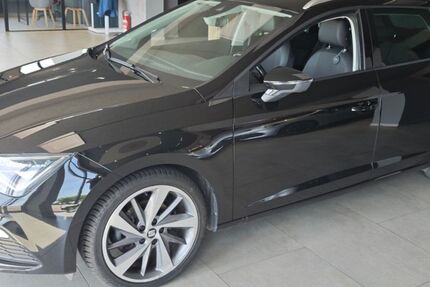 Seat Leon 68.799 km 18.399 &euro; Bad Frankenhausen 06567