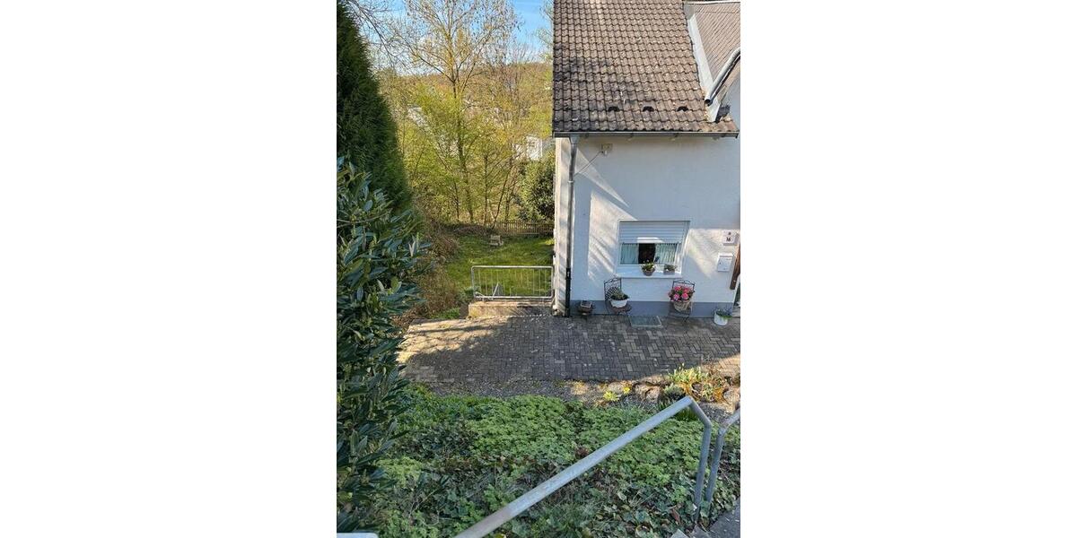 Etagenwohnung Sundern (Sauerland) - 2 Zimmer, 45 m&sup2;, 580&euro; | Angebot:26316167