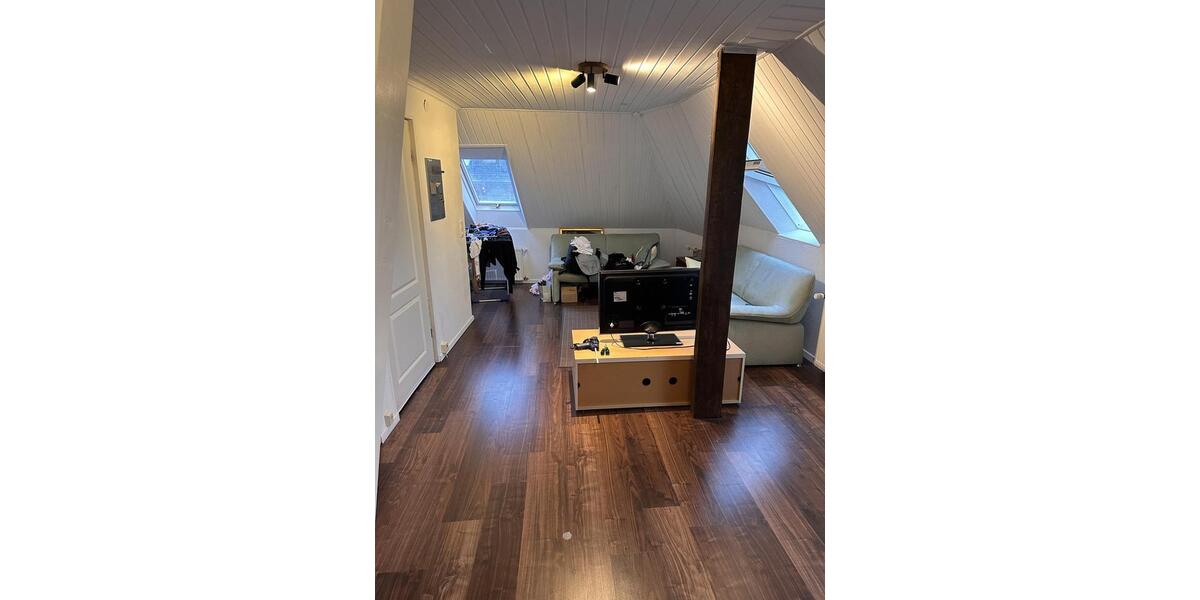 Dachgeschoßwohnung Bremen Neustadt - 1.5 Zimmer, 40 m&sup2;, 650&euro; | Angebot:25407607