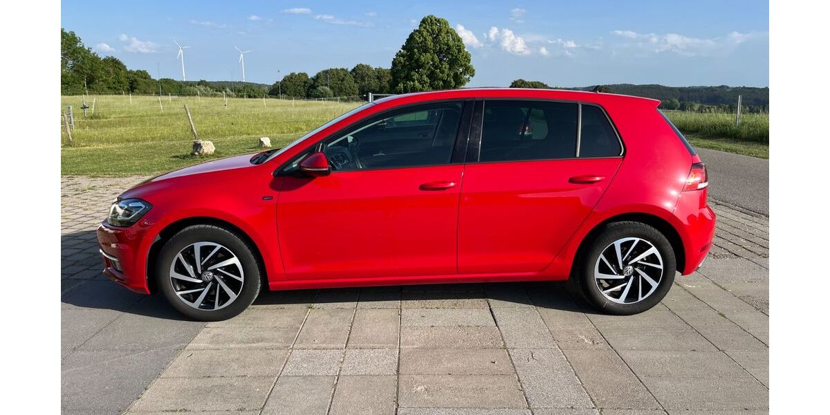 VW Golf 100.000 km 15.000 &euro; Bad Ditzenbach 73342