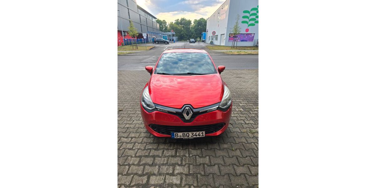 Renault Clio 91.000 km 6.150 &euro; Berlin 10365