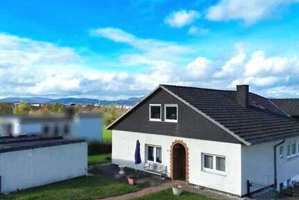 Haus Lohfelden Ochshausen - 7 Zimmer, 253 m&sup2;, 339.000&euro; | Angebot:23943176