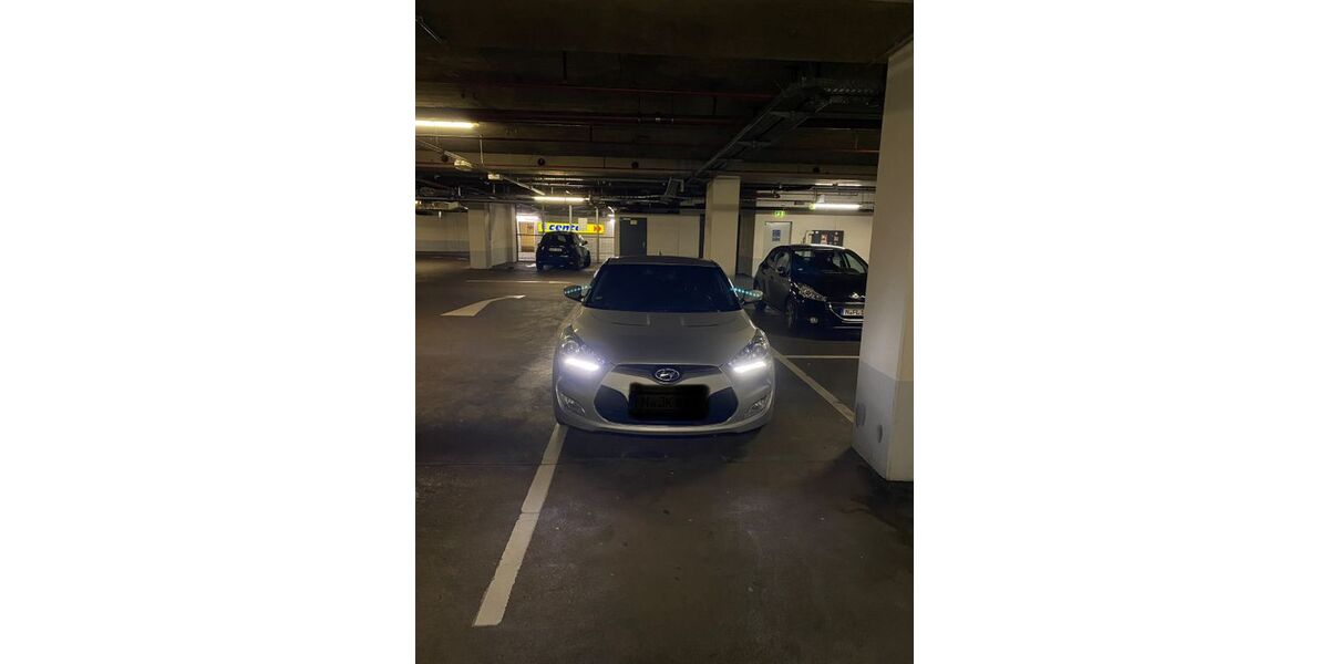 Hyundai Veloster 122.500 km 5.701 &euro; Nürnberg 90411