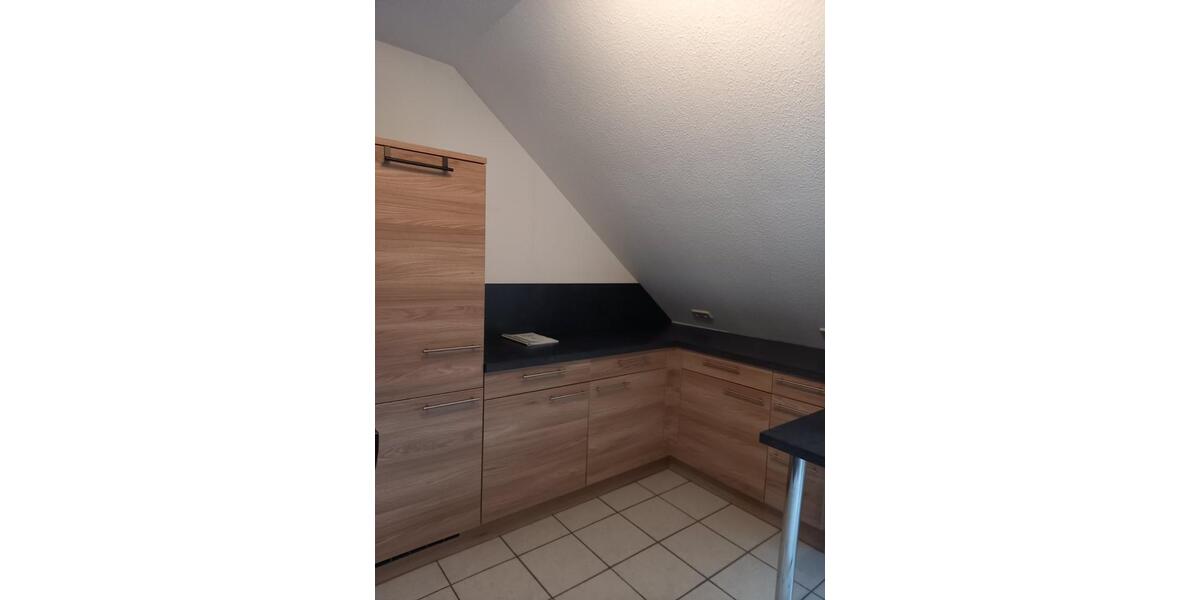 Dachgeschoßwohnung Weißwasser (Oberlausitz) - 2 Zimmer, 43 m&sup2;, 400&euro; | Angebot:25223107