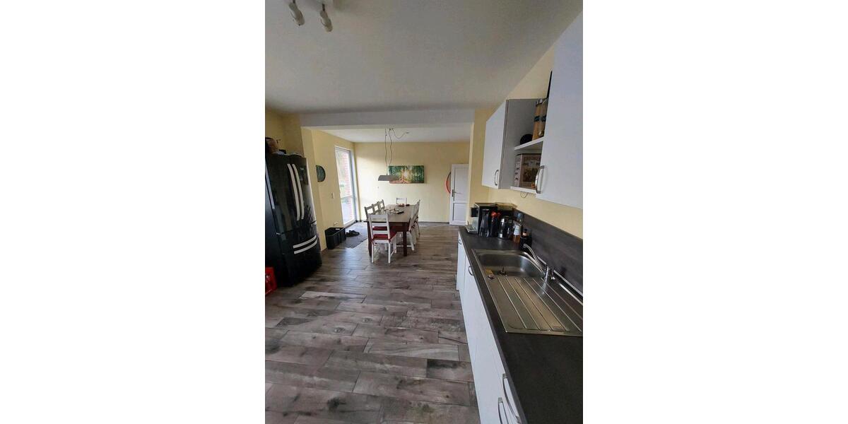 Einfamilienhaus Wriedel - 7 Zimmer, 180 m&sup2;, 1.800&euro; | Angebot:26235019