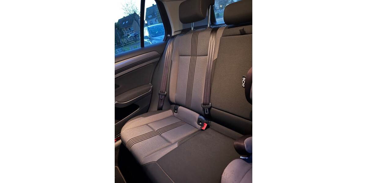 VW GOLF 7 ALLSTAR 157.200 km 9.200 &euro; Bergweiler 54518