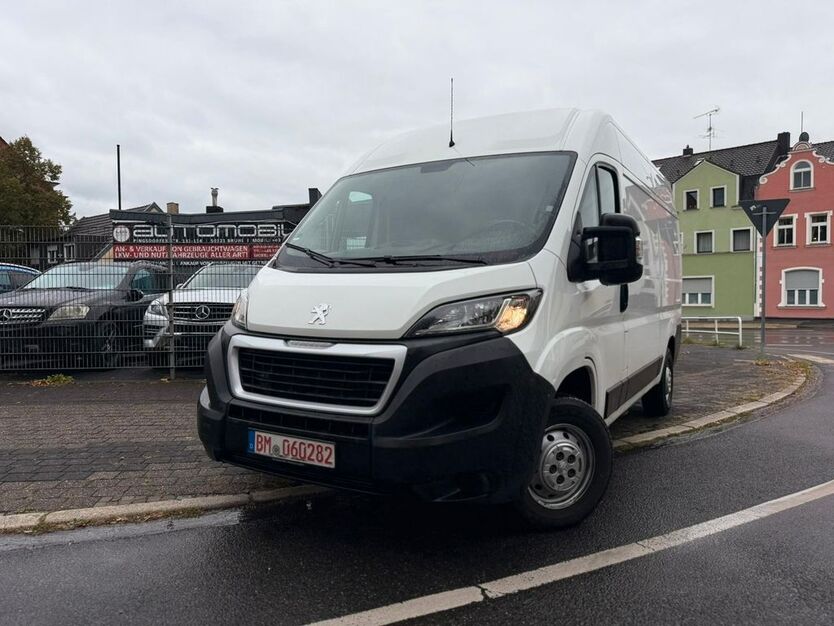 Peugeot Boxer 32.000 km 16.900 € Brühl 50321
