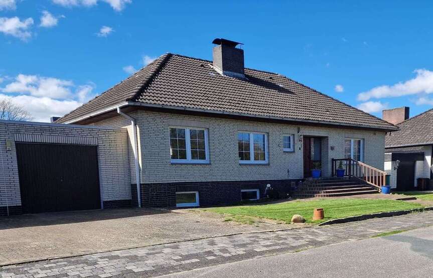 Haus zum Kaufen in Grünendeich 465.000 € 125 m²