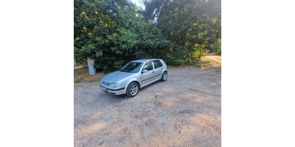 VW Golf 402.000 km 2.499 &euro; Tauche 15848