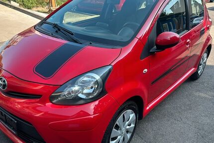Toyota Aygo (X) 184.500 km 3.900 &euro; Berlin 12347