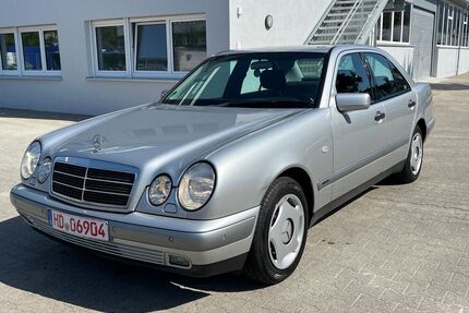 Mercedes E 320