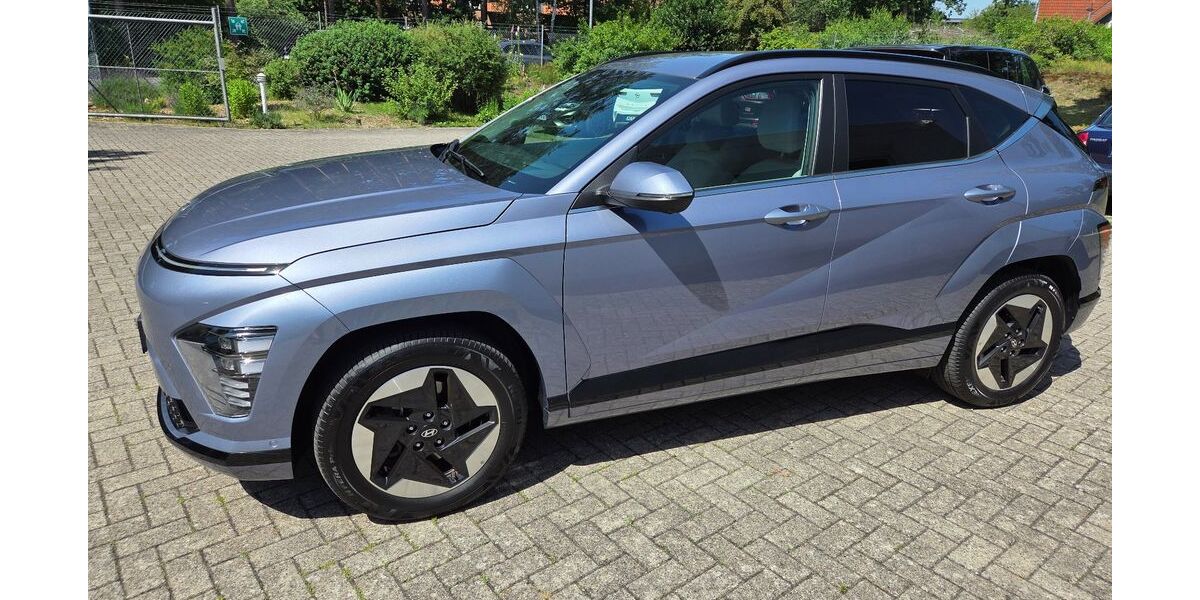 Hyundai KONA Elektro 39.785 km 29.800 &euro; Hambühren 29313