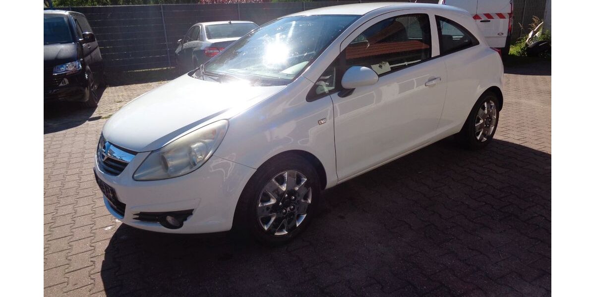 Opel Corsa 129.000 km 2.300 &euro; Neubrandenburg OT Küssow 17036