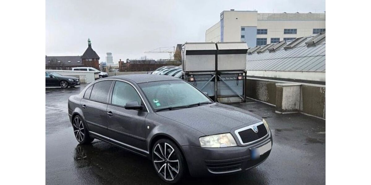 Skoda Superb 194.000 km 3.600 &euro; Berlin 13585