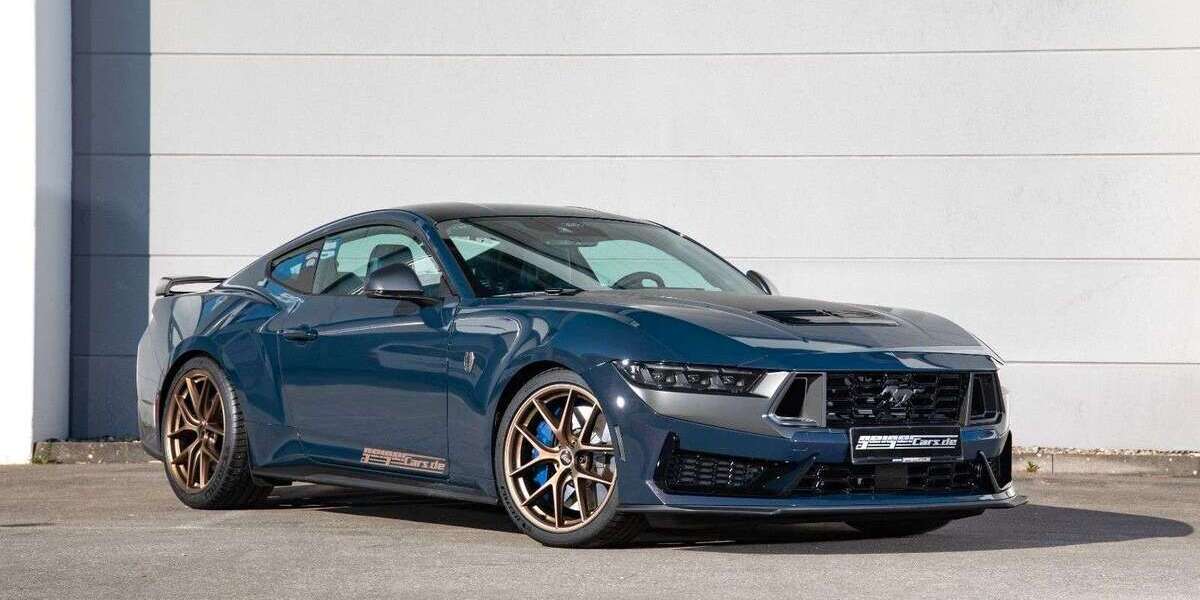 Ford Mustang 4.100 km 74.900 € München 81677