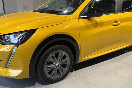 Peugeot 208 31.719 km 15.797 &euro; Augsburg 86179